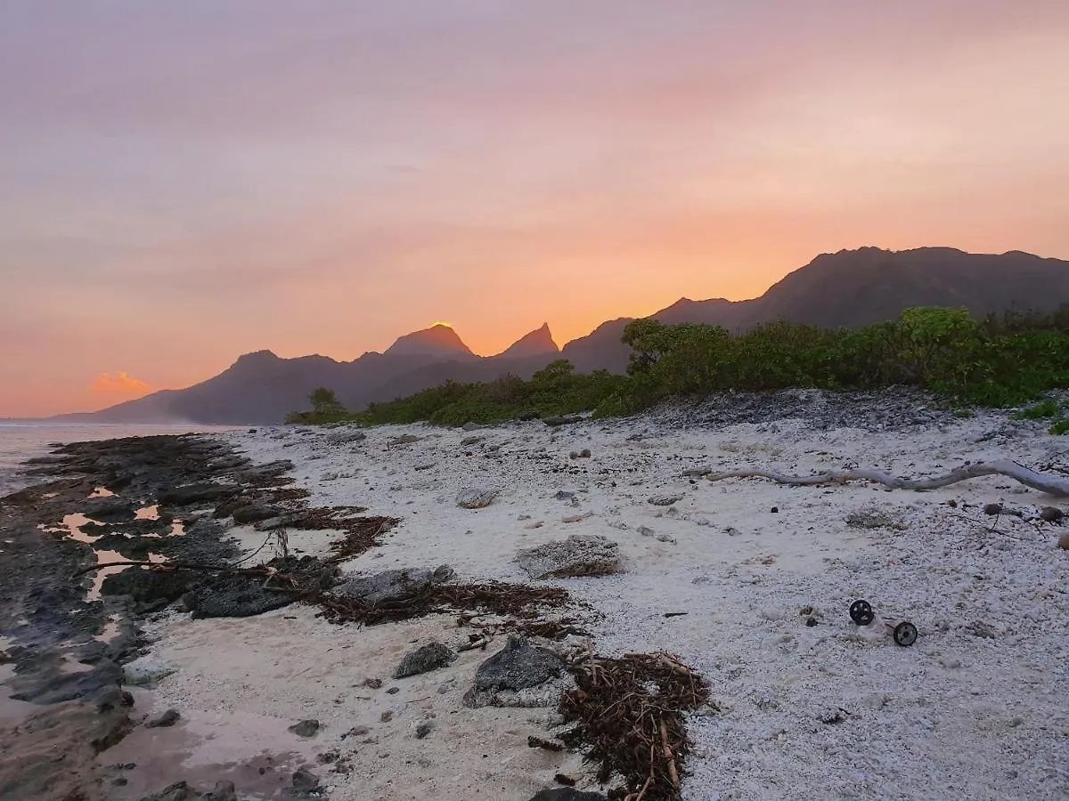 Moorea Lodge Temae 0*,